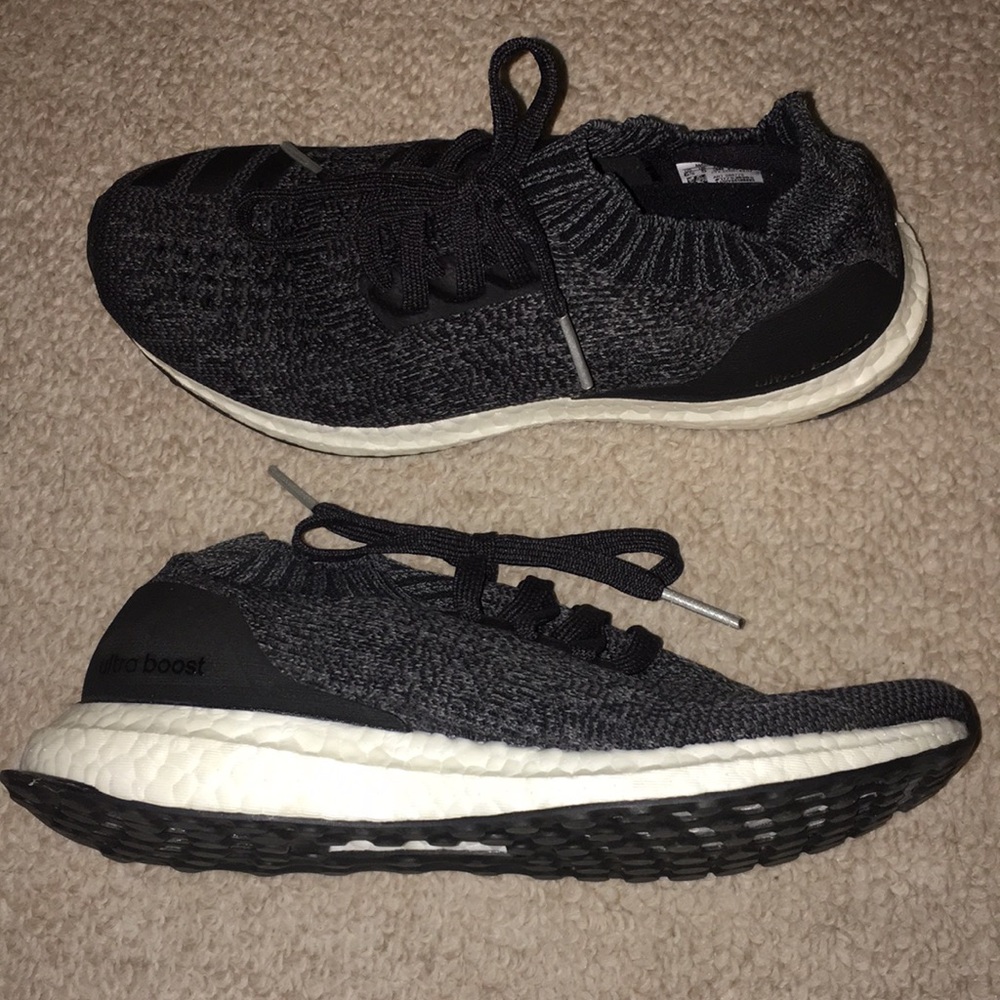 Adidas Ultra Boost - Picture 2 of 2